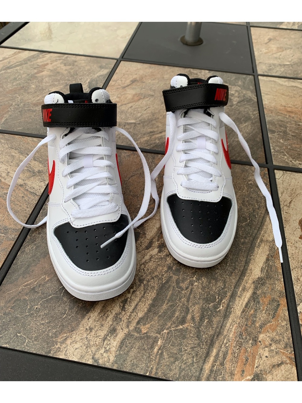 NEW  Nike Kids White Black Red High-Top Sneakers with Strap